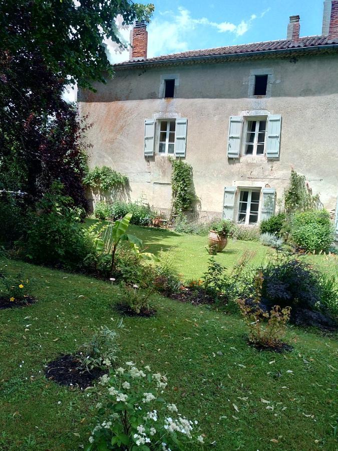 Domaine De Lalat - B&B With En-Suite Bathrooms All Rooms With Garden Views Montembœuf Εξωτερικό φωτογραφία