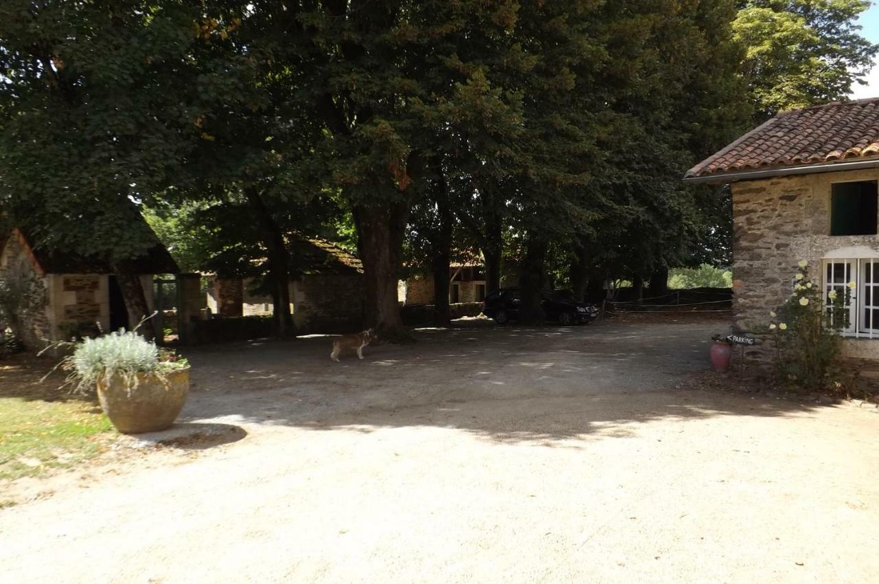 Domaine De Lalat - B&B With En-Suite Bathrooms All Rooms With Garden Views Montembœuf Εξωτερικό φωτογραφία