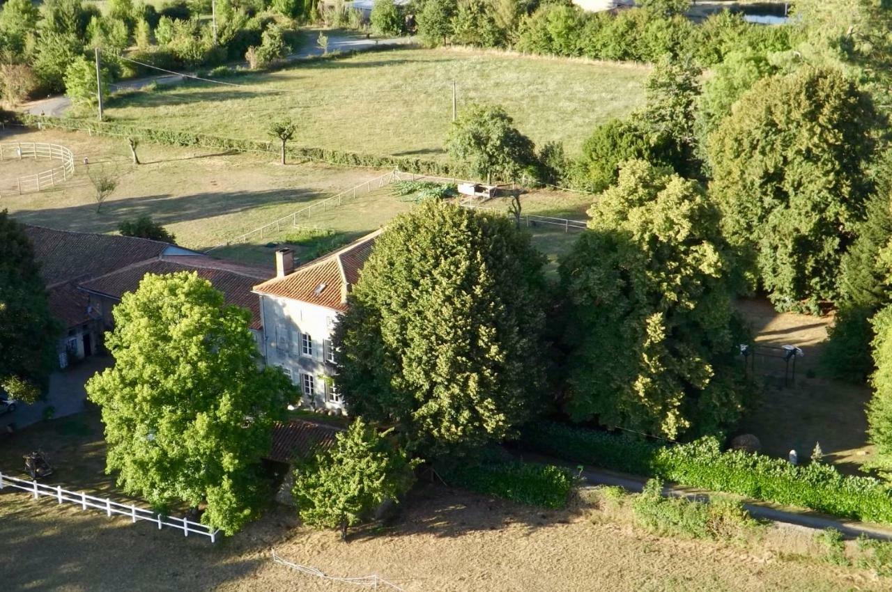 Domaine De Lalat - B&B With En-Suite Bathrooms All Rooms With Garden Views Montembœuf Εξωτερικό φωτογραφία